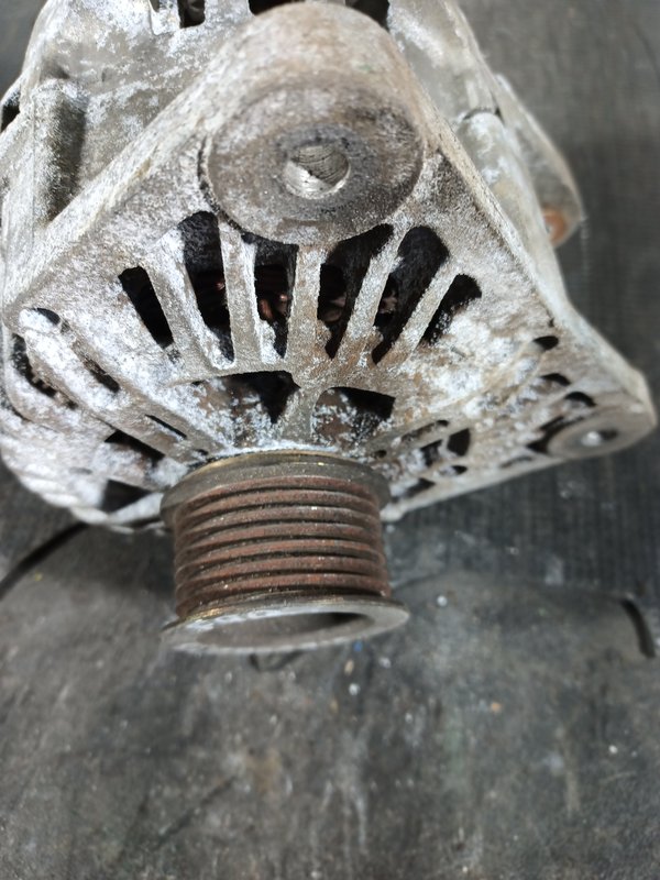 Alternador RENAULT 1.9 DCI 8200290215
