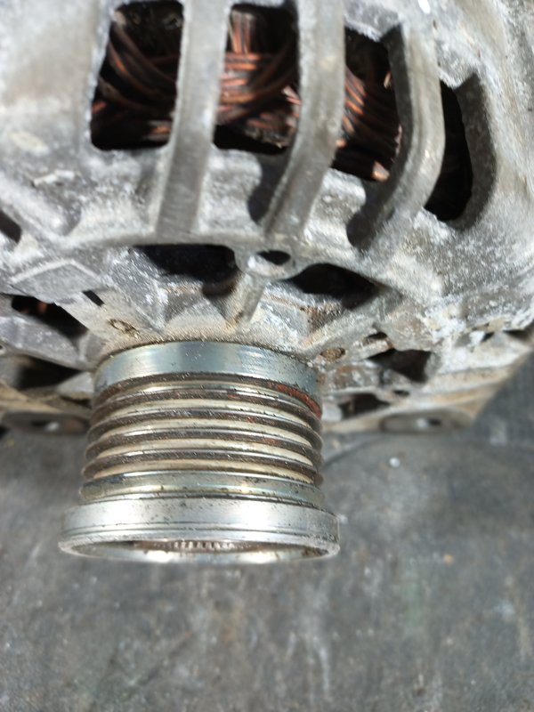 Alternador RENAULT 1.9 DCI IA7208ES