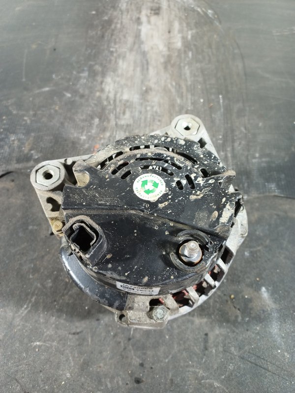 Alternador RENAULT 1.9 DCI IA7208ES