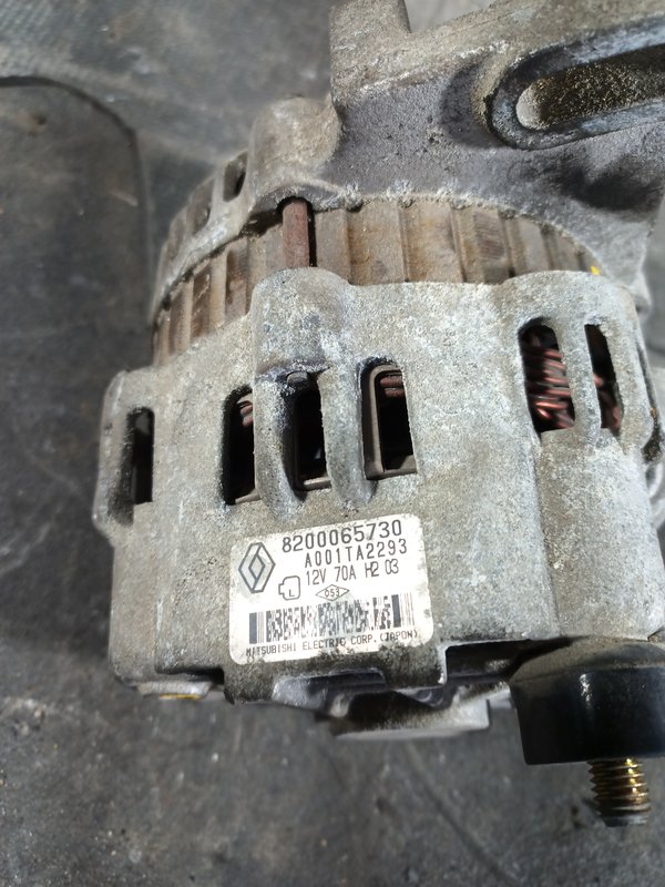 Alternador RENAULT 1.2 D7F 8200065730