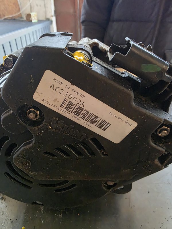 Alternador PSA 1.6 E-HDI 9826549680