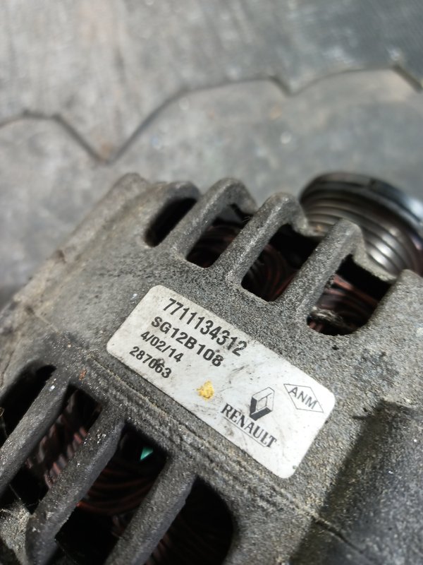 Alternador RENAULT Trafic II 7711134312