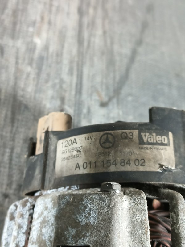 Alternador MERCEDES A0111548402