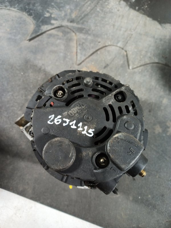 Alternador MERCEDES A0111548202