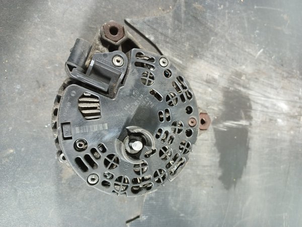 Alternador FORD 2.0 TDCi 7G9N10300EA