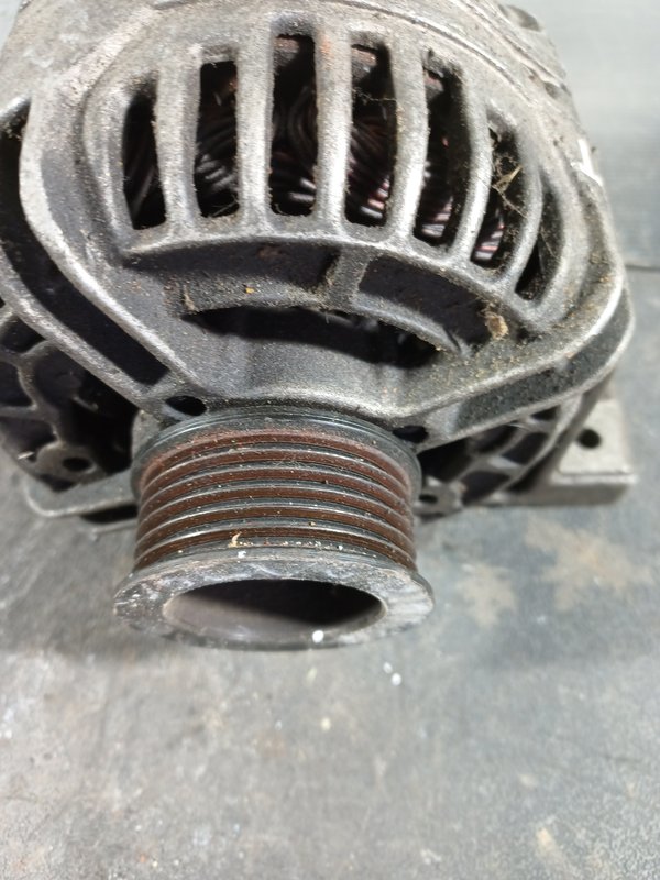 Alternador VOLVO V40 9442841