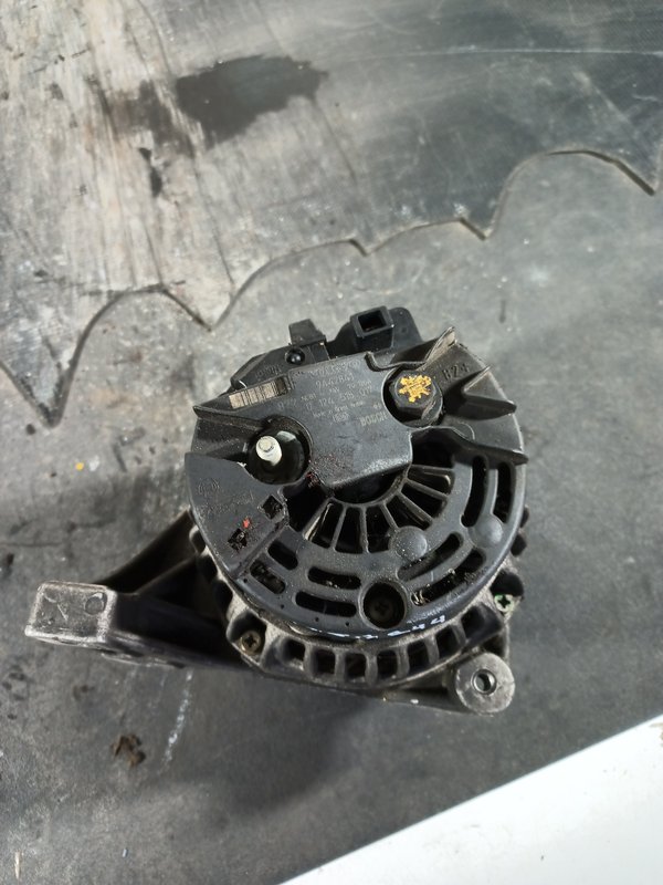 Alternador VOLVO V40 9442841