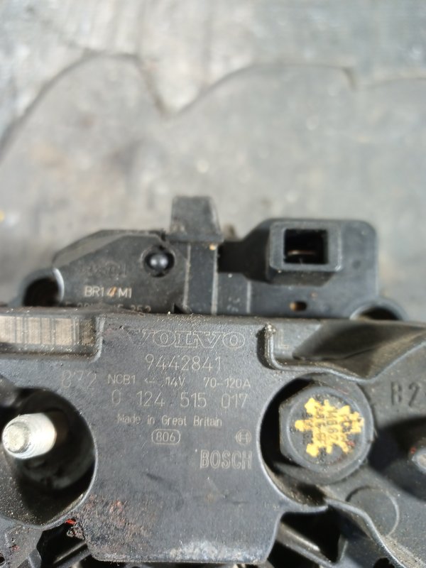 Alternador VOLVO V40 9442841