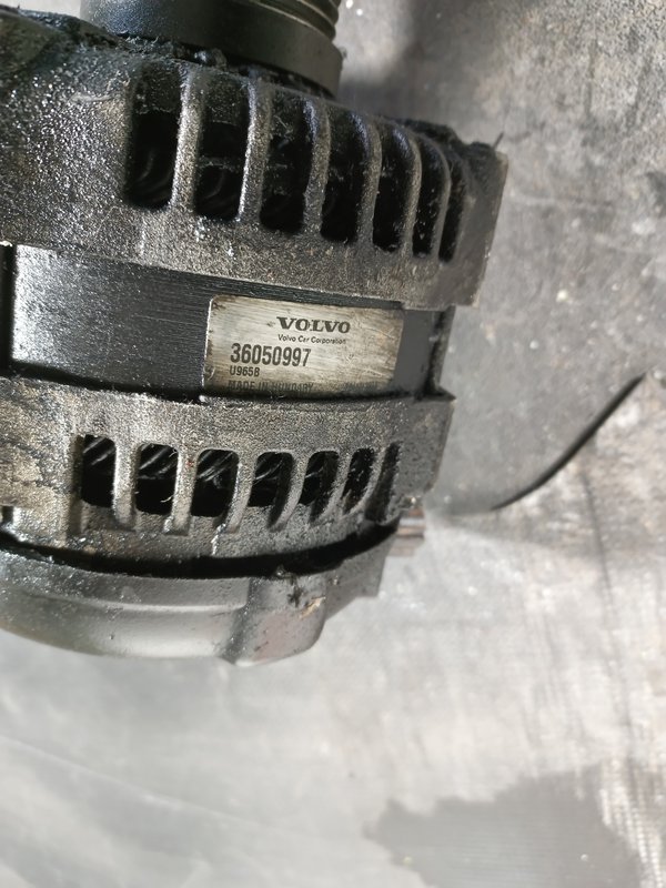 Alternador VOLVO D4204T 36050997
