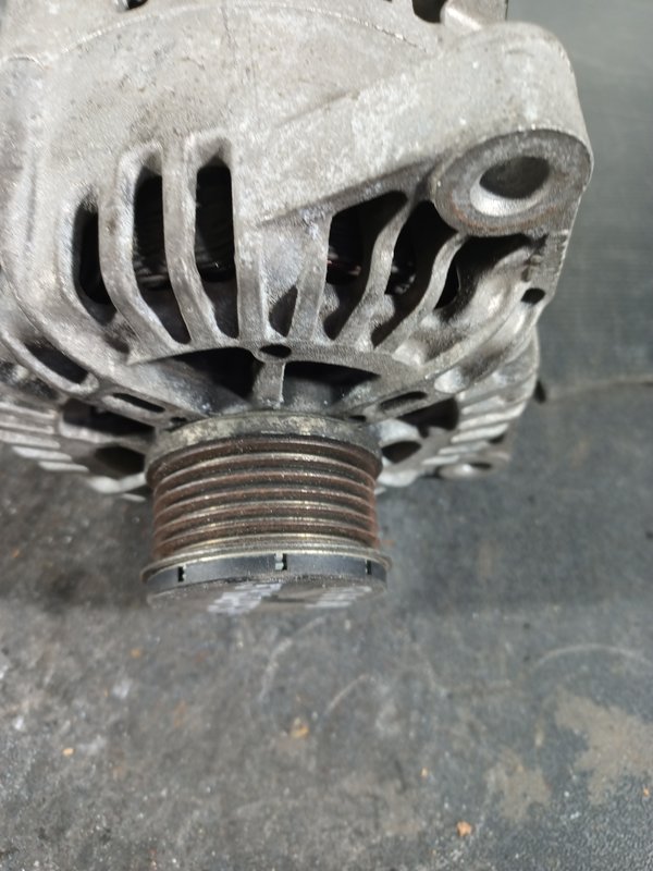 Alternador Grupo PSA 1.4 HDI 746032