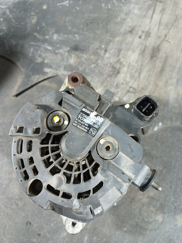 Alternador TOYOTA 27060-0N011