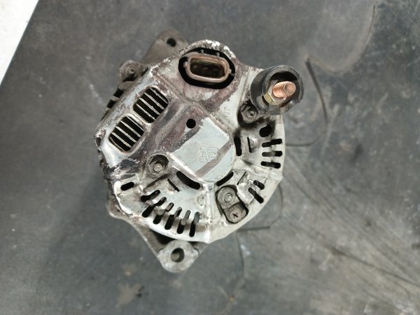 Alternador HYUNDAI 1.5 CRDi 3730027600