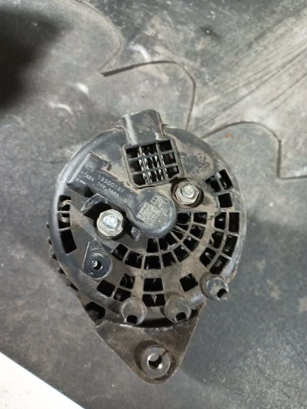 Alternador OPEL A17DTS 13500187