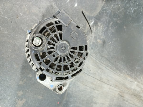 Alternador OPEL A17DTR 8980311551