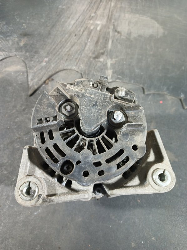Alternador OPEL ASTRA H 1.4 24447429