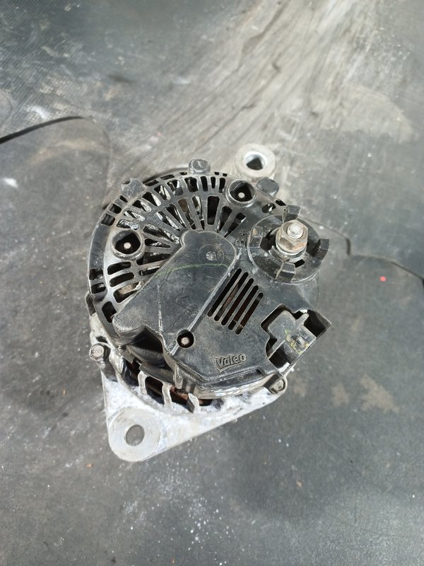 Alternador OPEL 2.0 CDTI 13502581