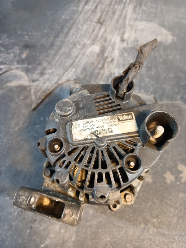Alternador Grupo Fiat 51784845