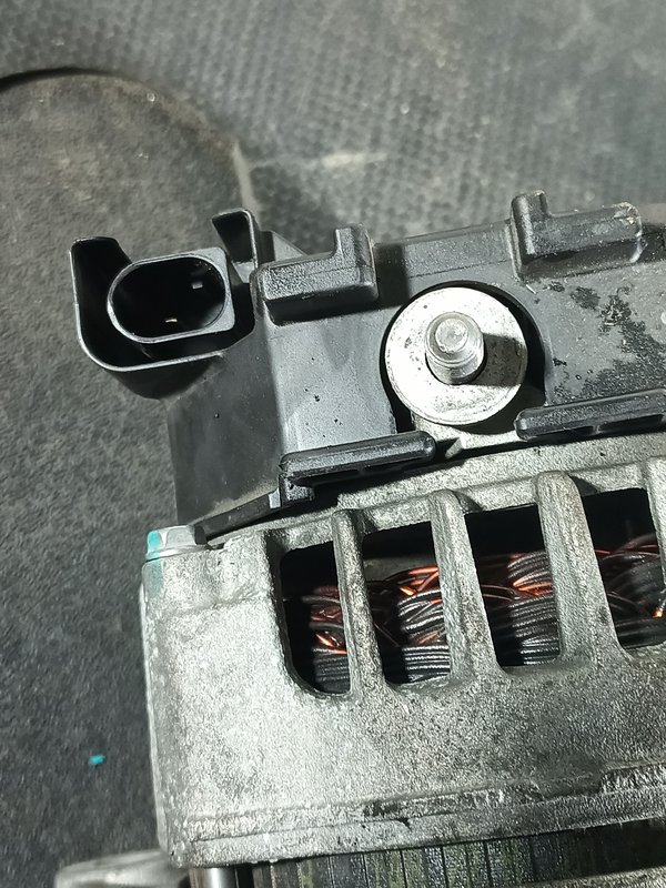 Alternador BMW S5 F11 5R PRETA C613704A