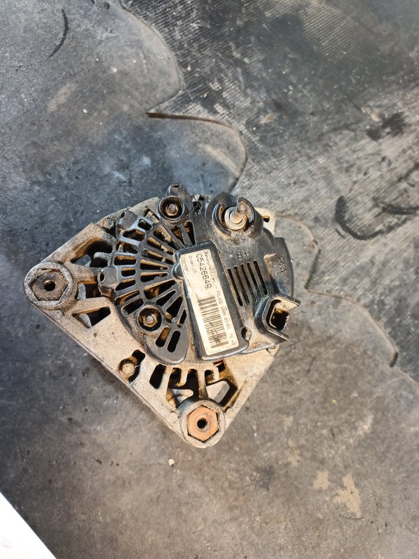 Alternador RENAULT C542664R