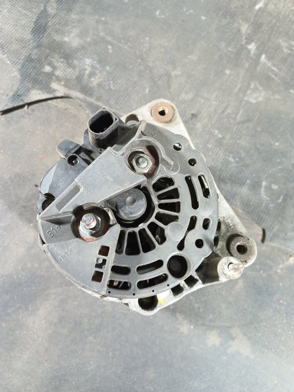 Alternador Grupo VAG 1.9 TDI 0124325001