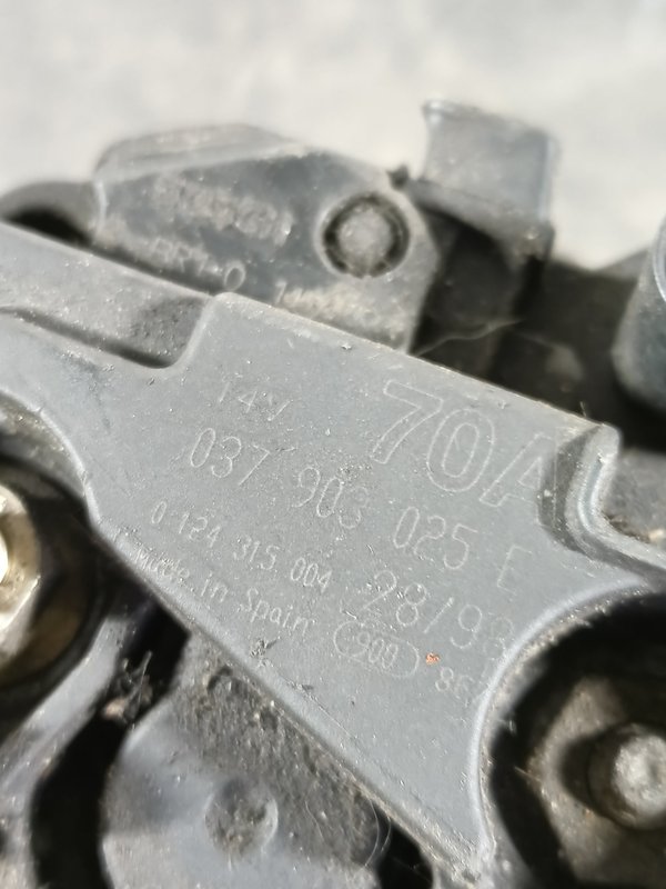 Alternador VW GOLF IV 037903025