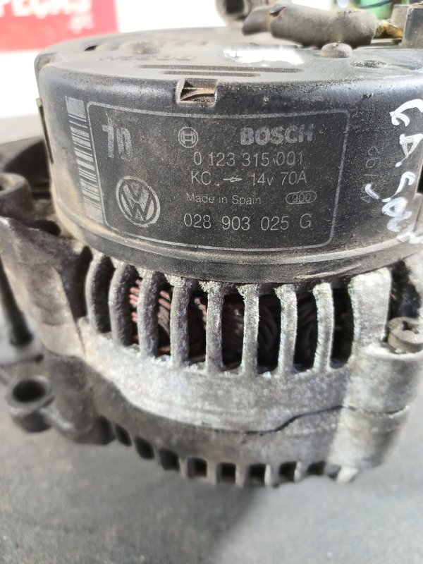 Alternador VW GOLF III 028903025G