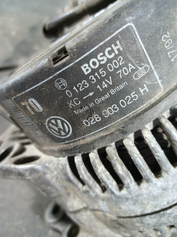 Alternador VW GOLF III 1.9 D 028903025H
