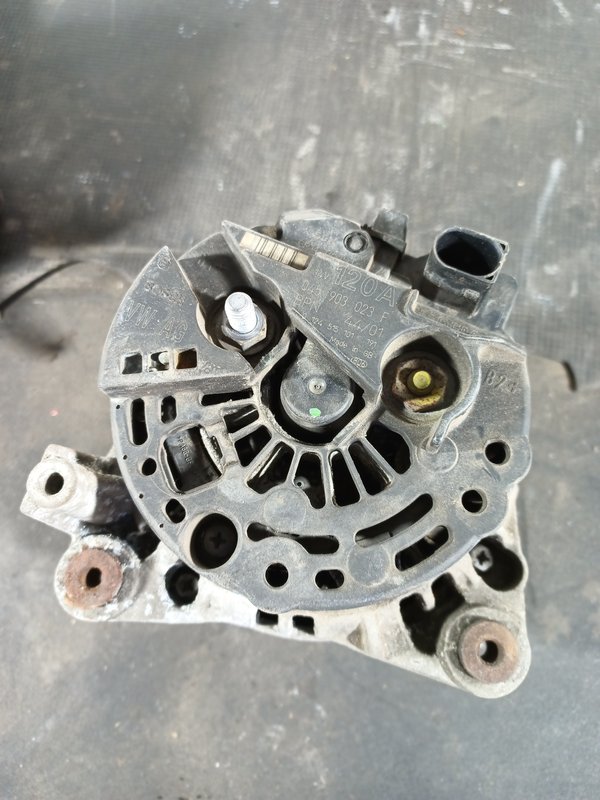 Alternador Grupo VAG BMS 1.4 TDI 045903023F