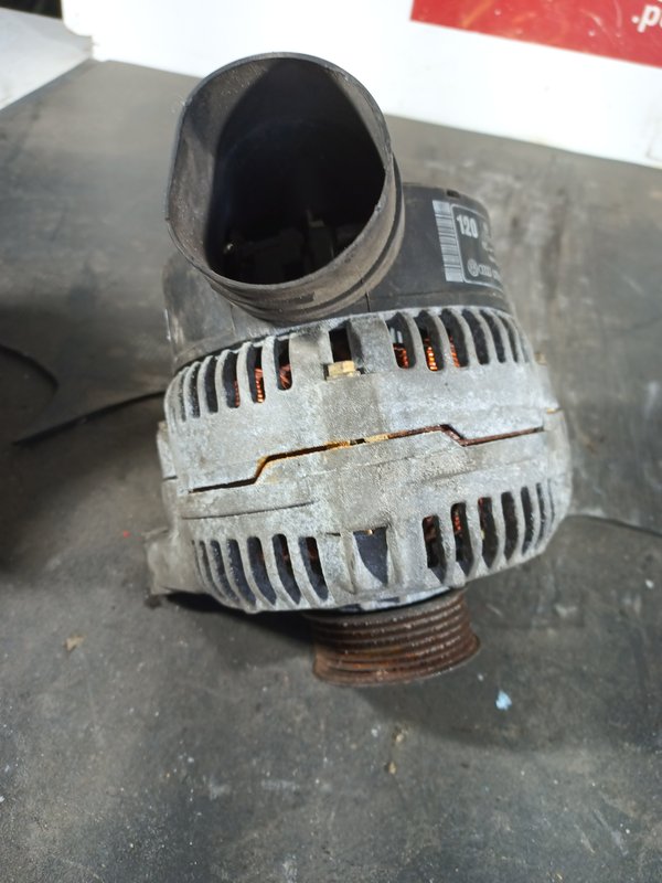 Alternador Grupo VAG MOTOR ALF 078903015F