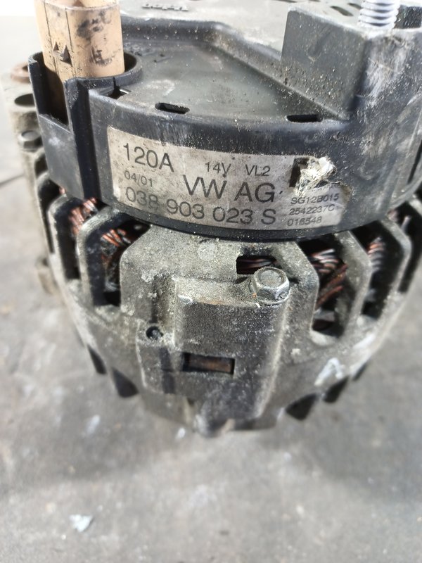 Alternador Grupo VAG MOTOR ASZ 038903023S