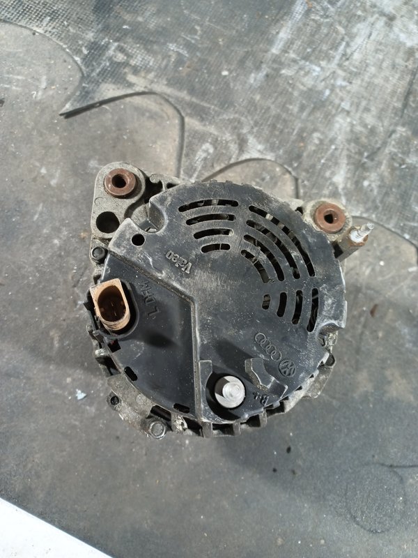 Alternador Grupo VAG MOTOR ASZ 038903023S