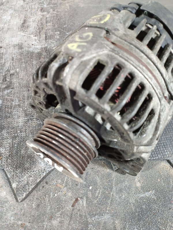 Alternador VW GOLF IV 028903028D