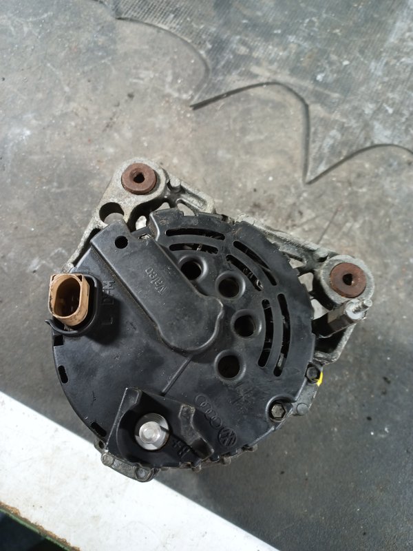 Alternador Grupo VAG MOTOR ATD 038903023R