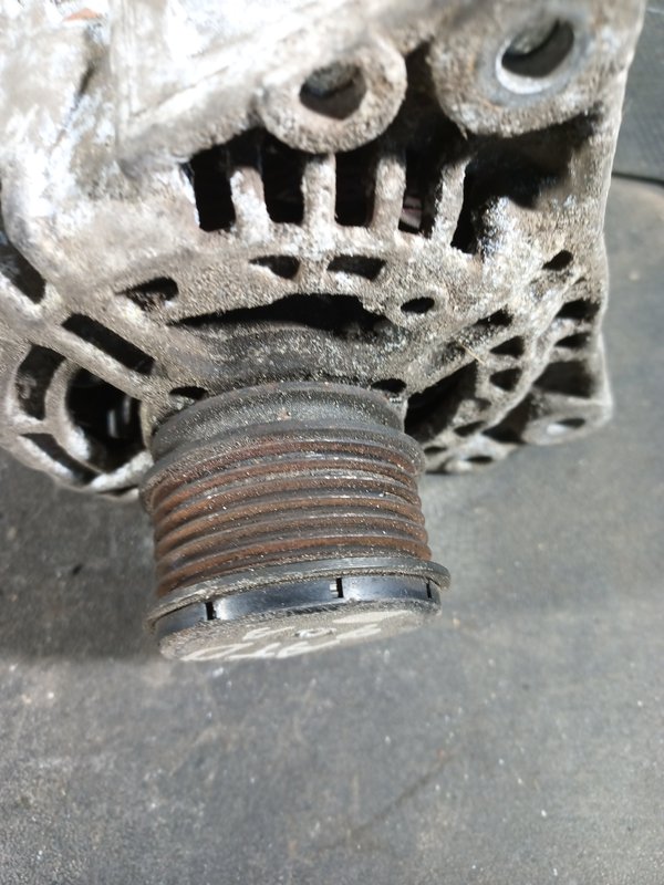 Alternador Grupo VAG MOTOR ATD 038903023L