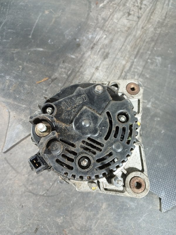 Alternador Grupo VAG 1.9 436444