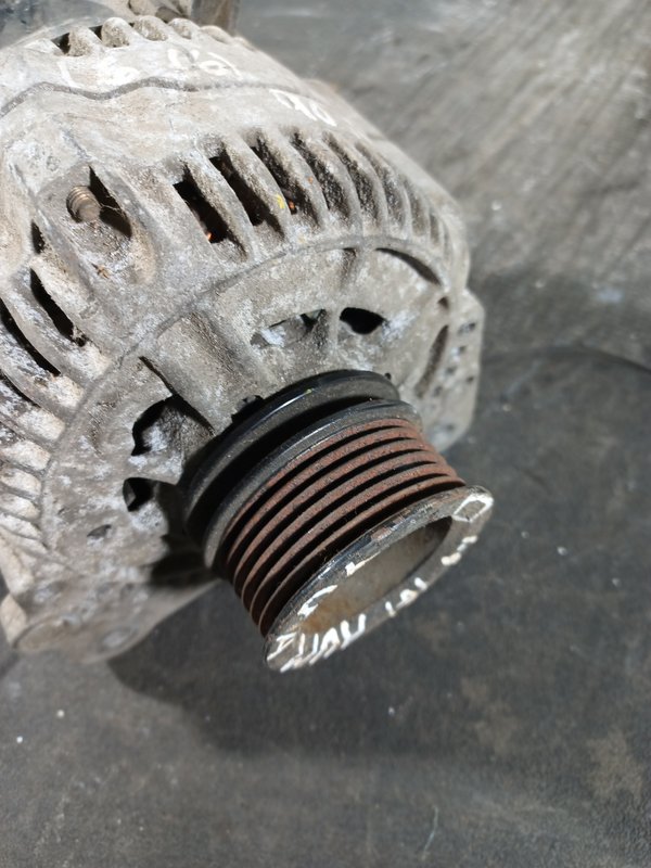 Alternador Grupo VAG 1.6 (G) AUM 037903025C