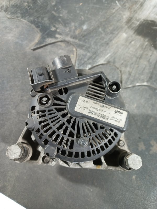 Alternador FORD 1.4 TDCI AV6N-10300-DC