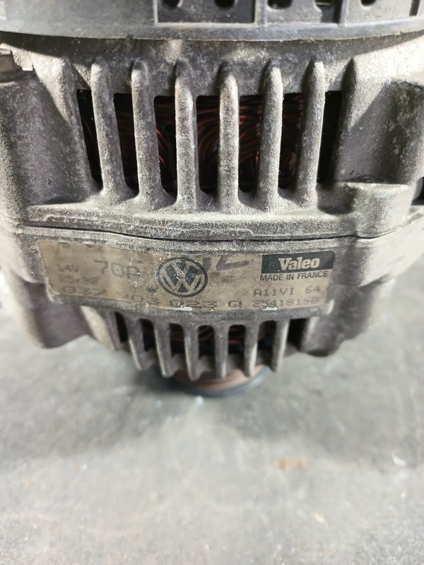 Alternador Grupo VAG GASOLINA 037903023Q