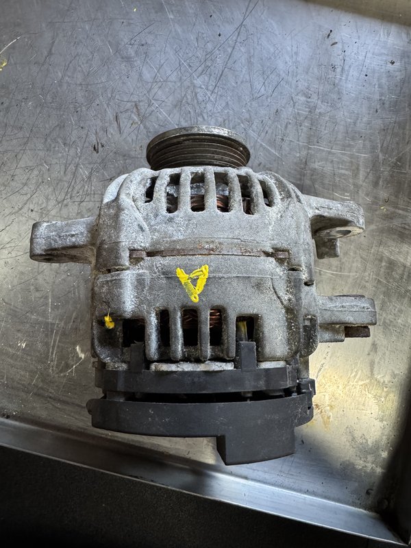 Alternador Toyota Yaris 1.4 D4D 27060-0N11