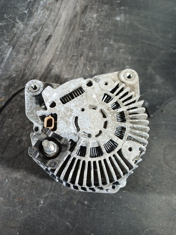 Alternador RENAULT 20DCI 8200960536