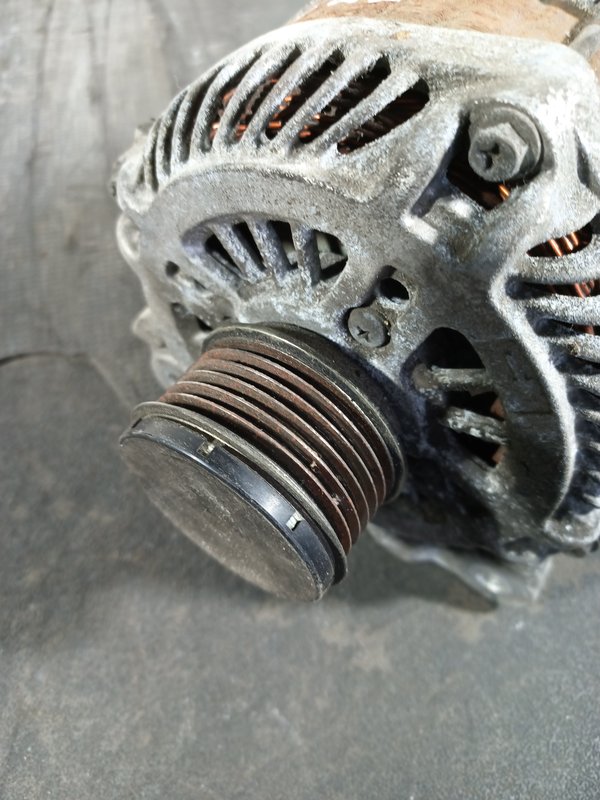Alternador RENAULT 8200660057