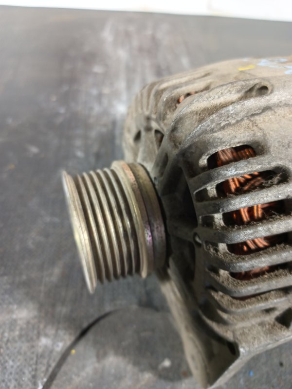Alternador RENAULT 8200588648