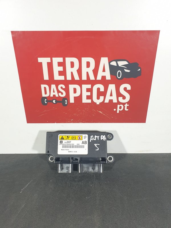 Centralina Airbags Opel Astra J 13582437