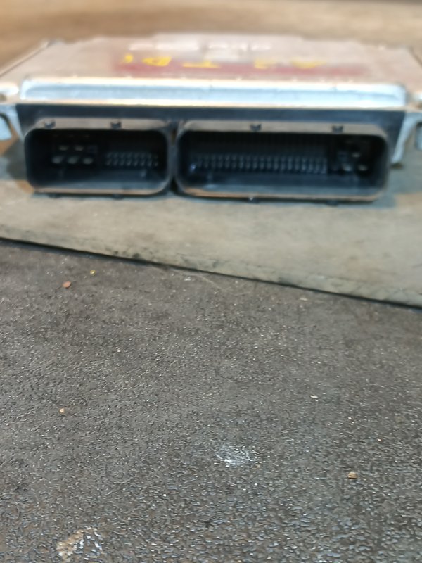 Centralina Motor VW 1.9 TDI 038906012A