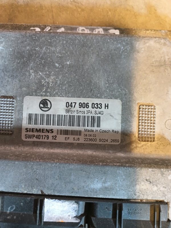 Centralina Motor SKODA 1.4 MPI 047906033H