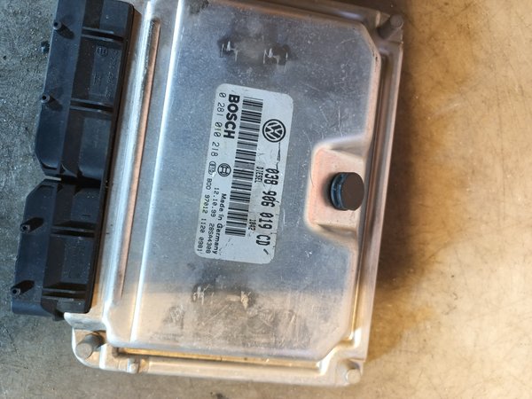 Centralina Motor VW 1.9 TDI 038906019CD