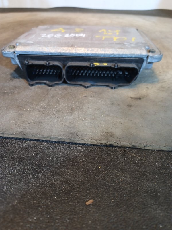 Centralina Motor AUDI A3 8L 1.9 TDI 038906018BA