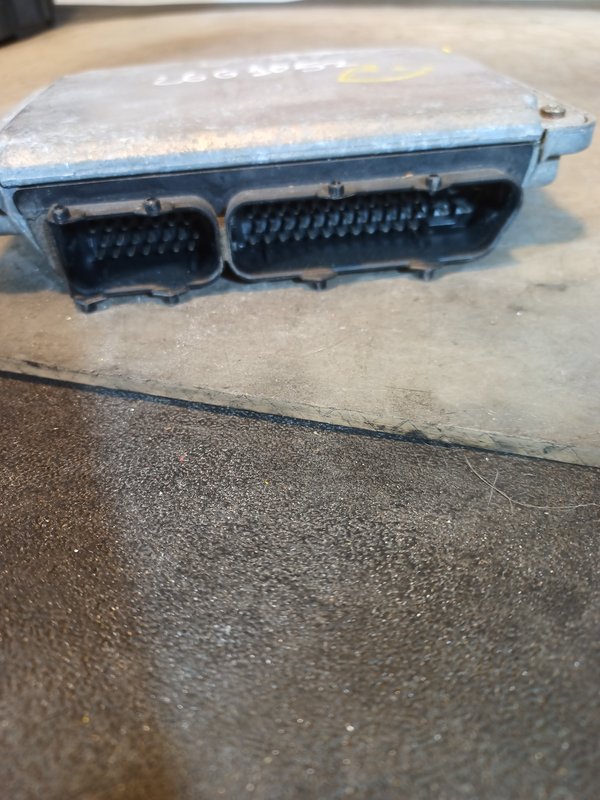 Centralina Motor VW 1.9 TDI 038906018BR