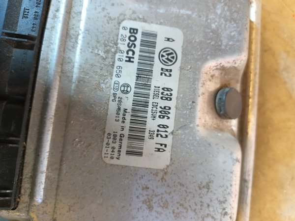Centralina Motor VW 1.9 TDI 038906012FA