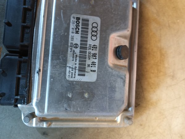 Centralina Motor VW 2.5 TDI 8E0907401B